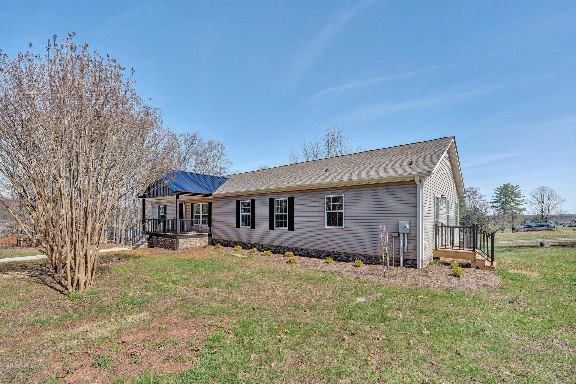 200 Surber DR - Photo 4