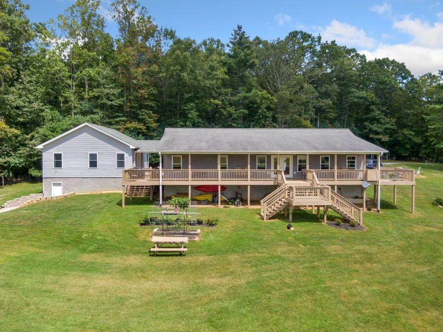 446 Good Neighbors RD - Photo 2