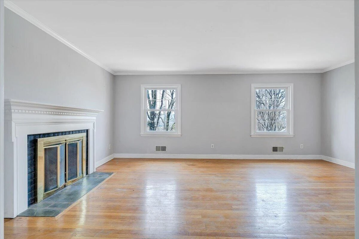 3044 Burnleigh RD - Photo 10