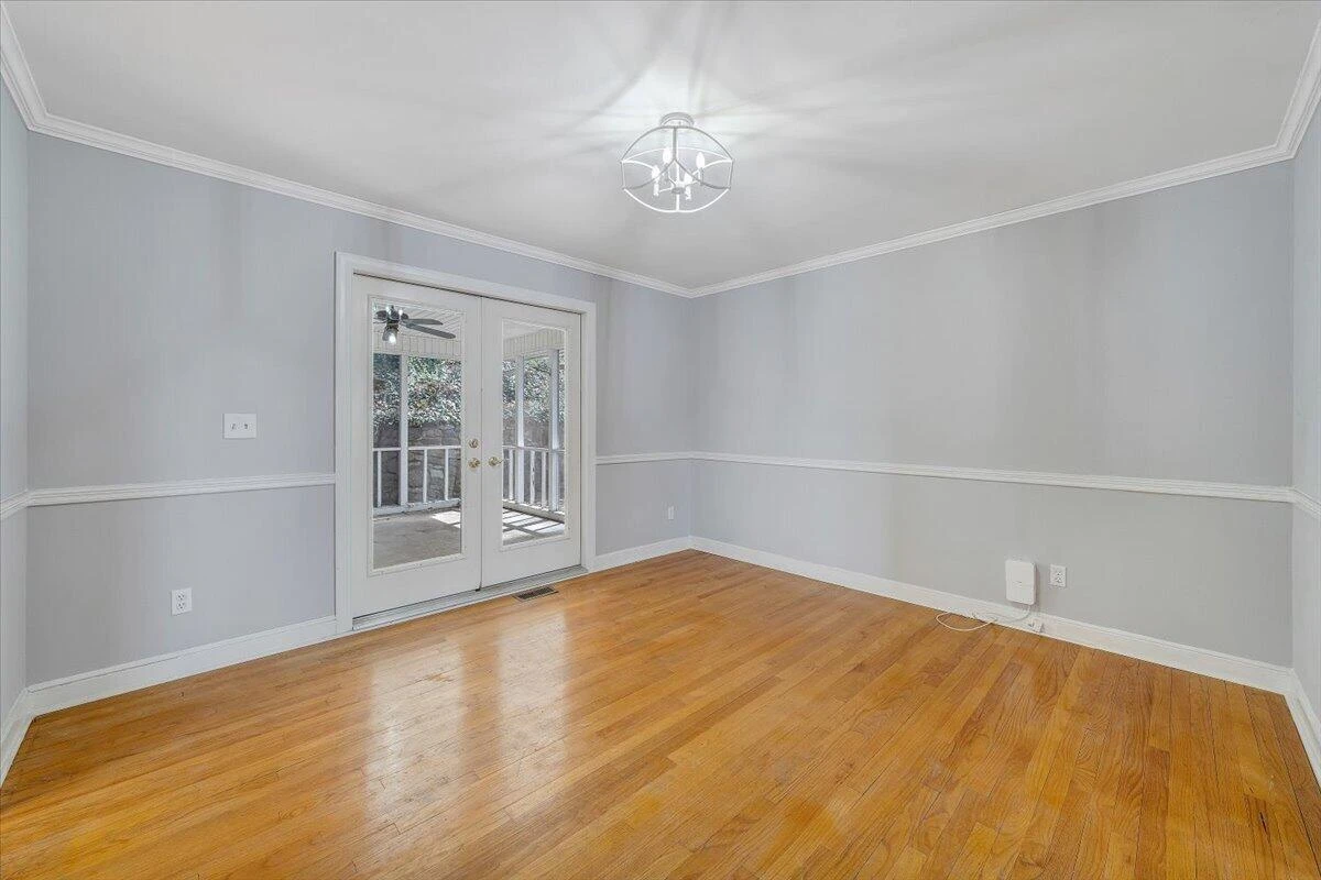 3044 Burnleigh RD - Photo 15