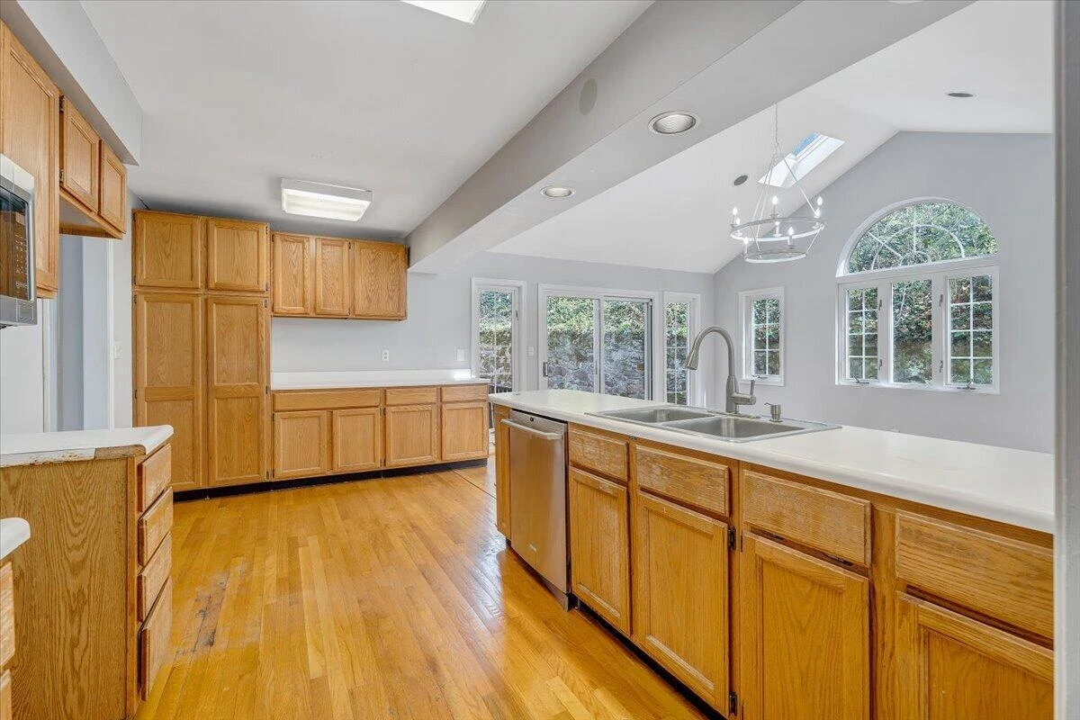 3044 Burnleigh RD - Photo 18