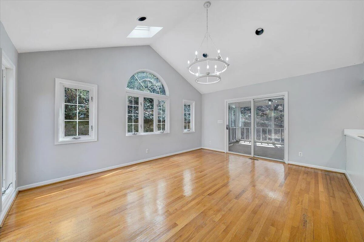 3044 Burnleigh RD - Photo 23