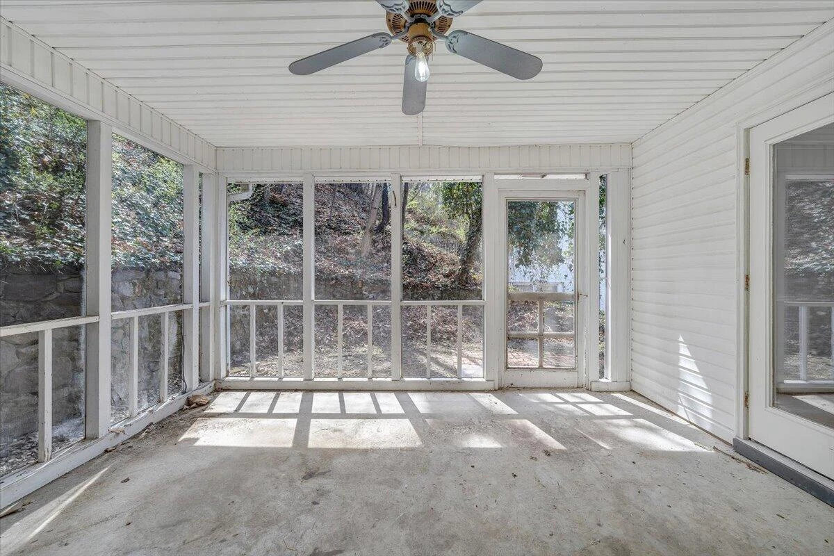 3044 Burnleigh RD - Photo 26