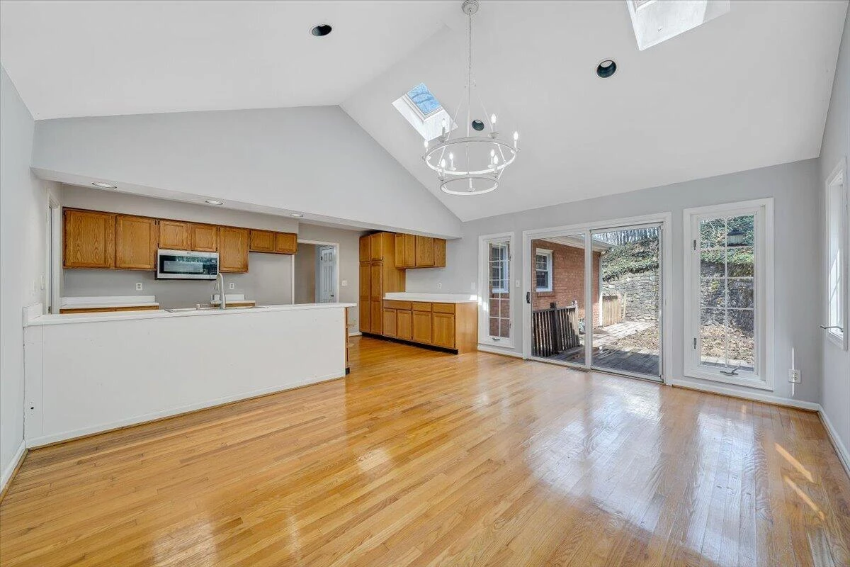 3044 Burnleigh RD - Photo 31