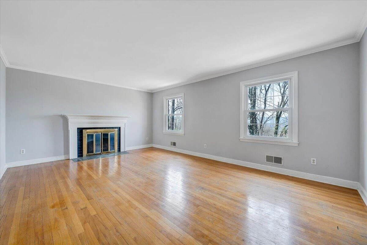 3044 Burnleigh RD - Photo 9