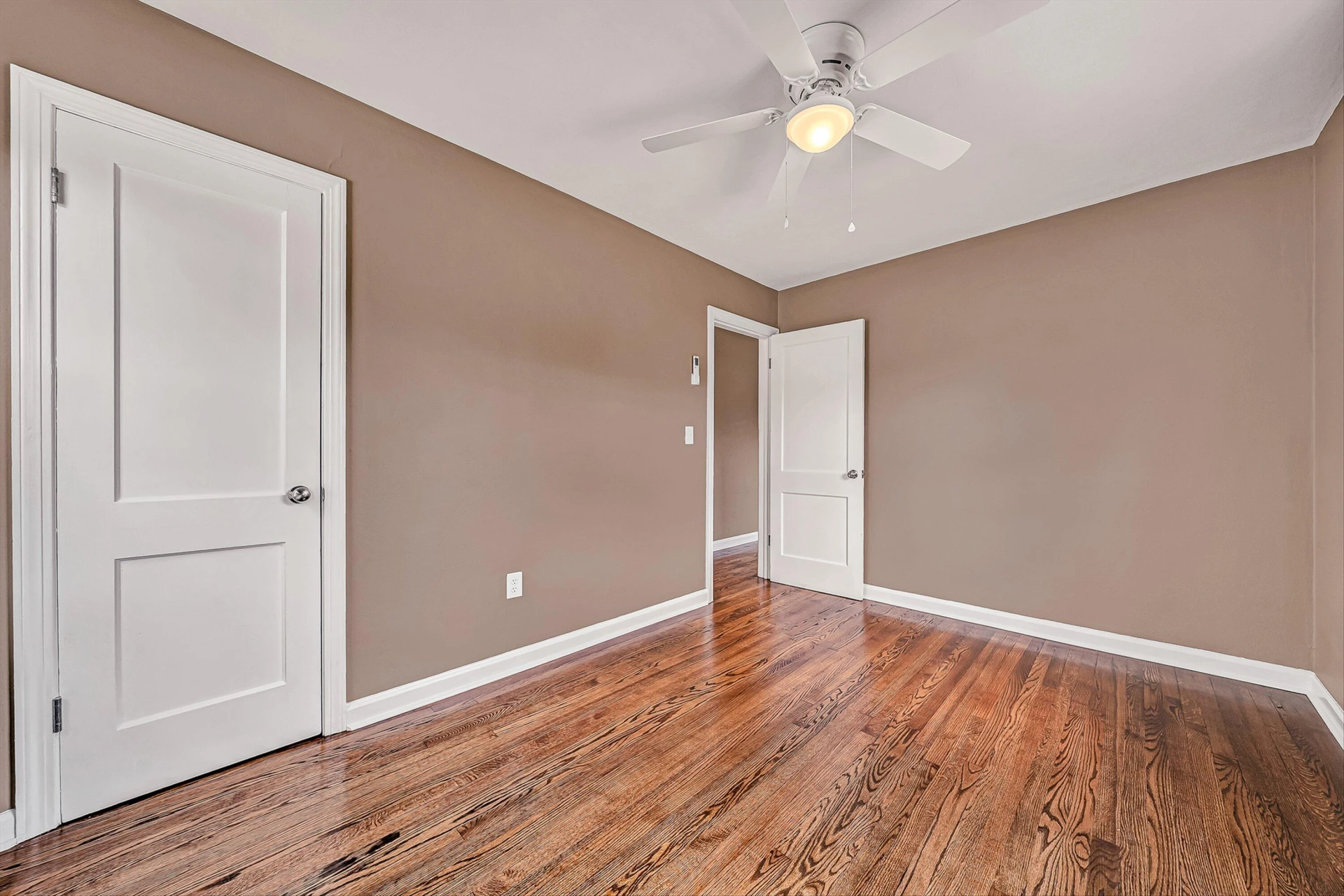 1551 Wellsley ST - Photo 12