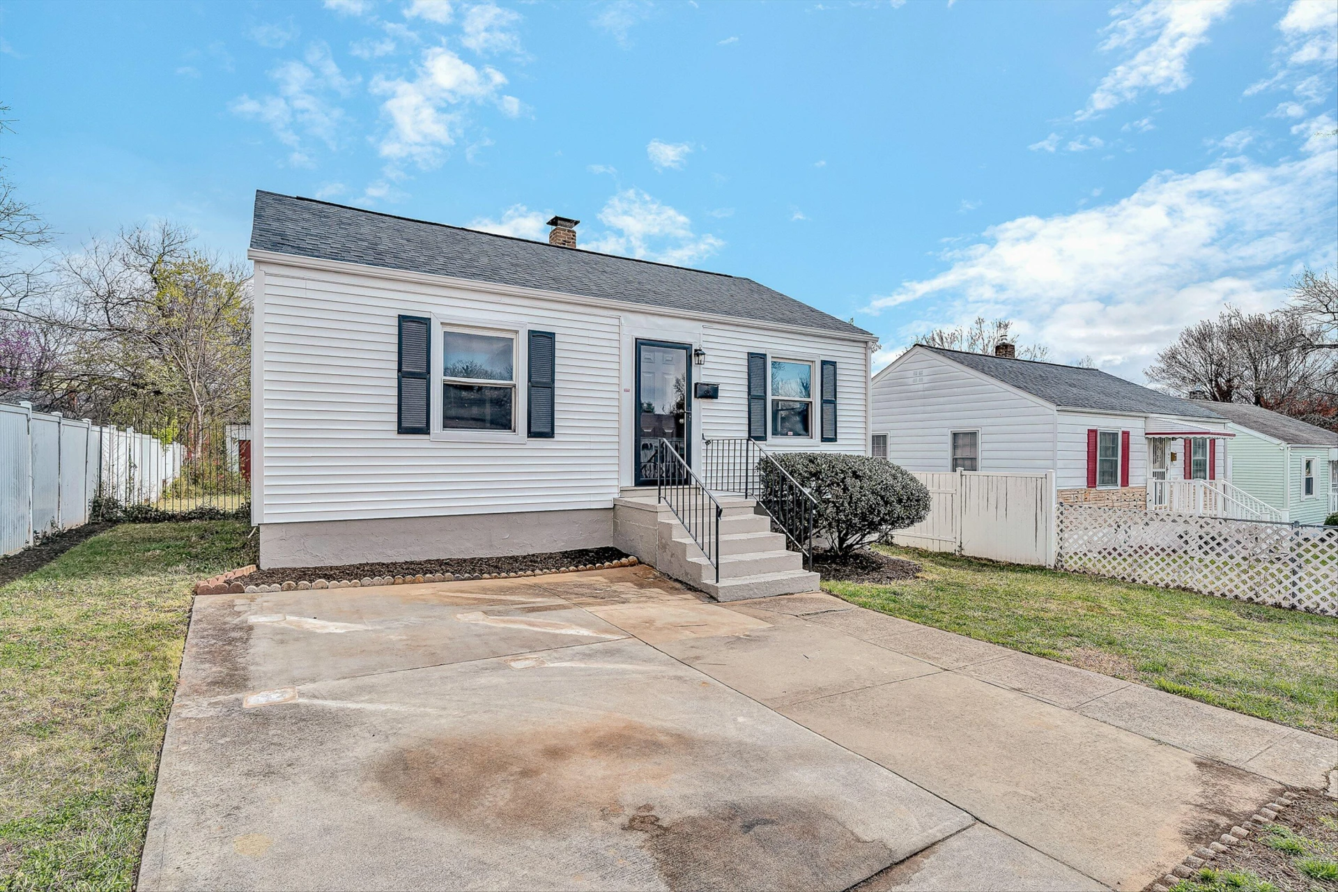 1551 Wellsley ST - Photo 2