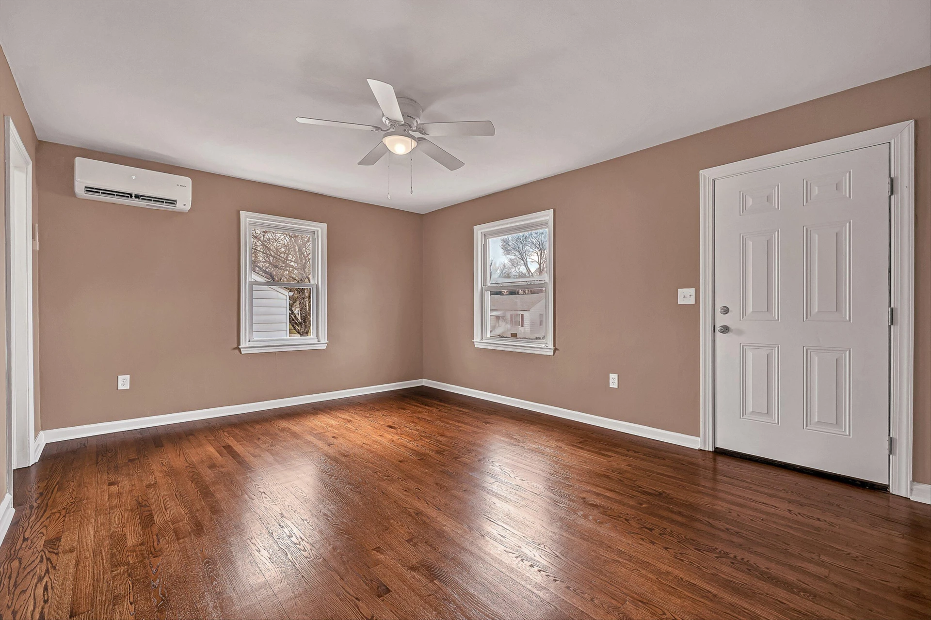 1551 Wellsley ST - Photo 5
