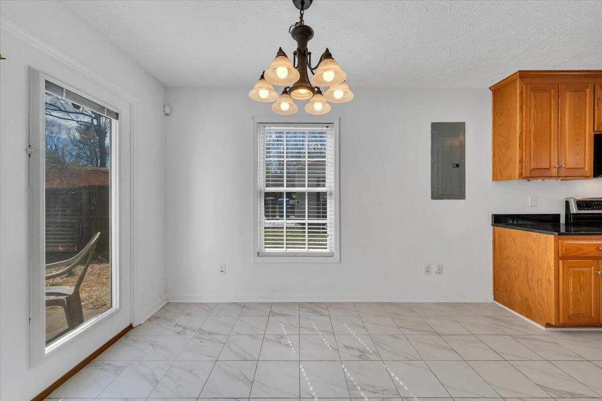 2415 Marr ST - Photo 10