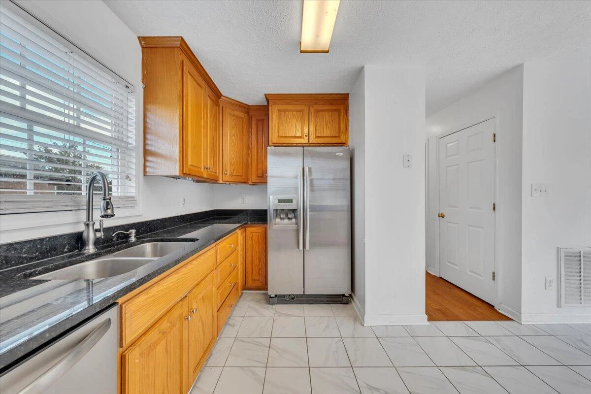2415 Marr ST - Photo 16