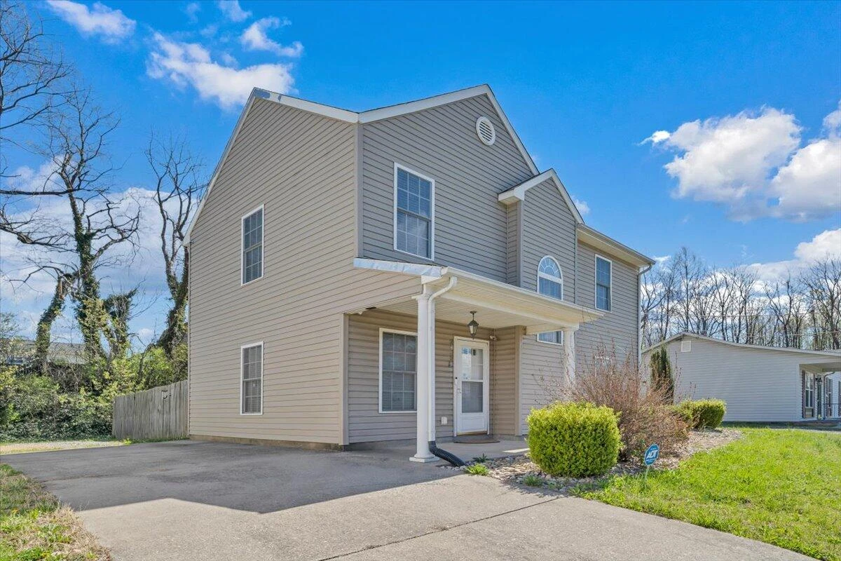 2415 Marr ST - Photo 2