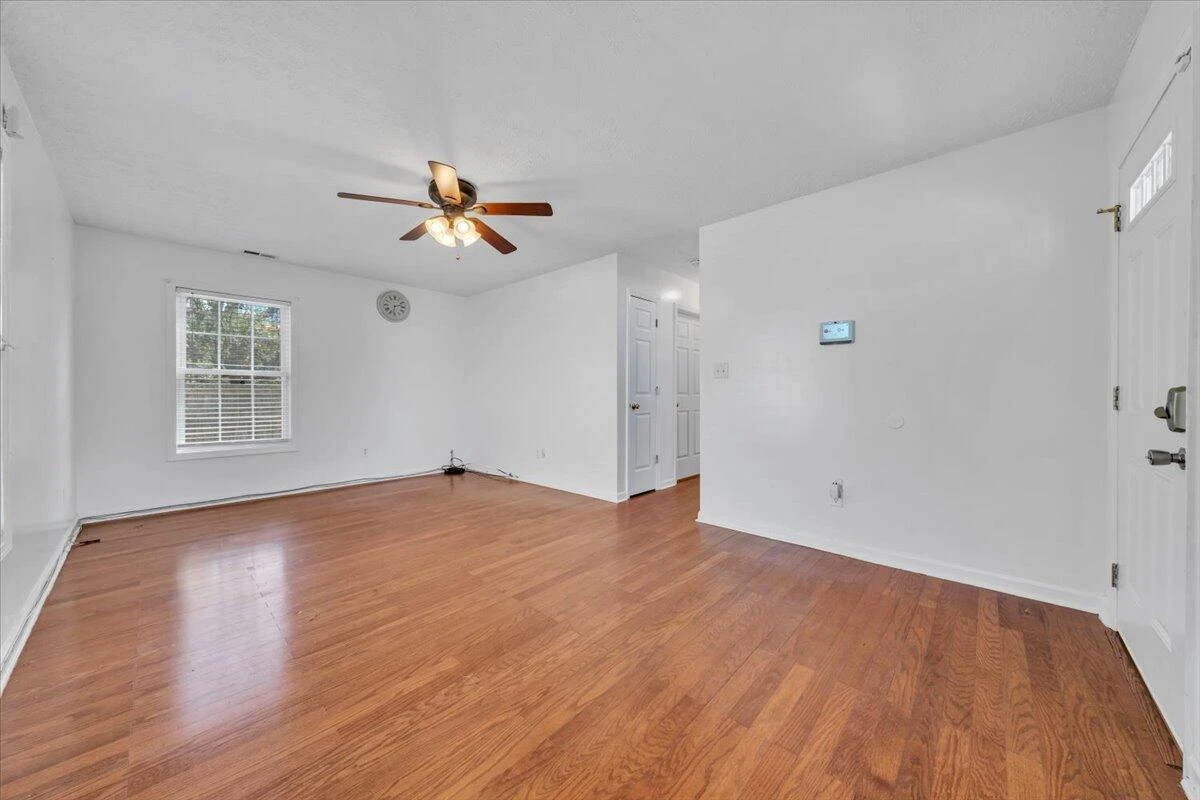 2415 Marr ST - Photo 6