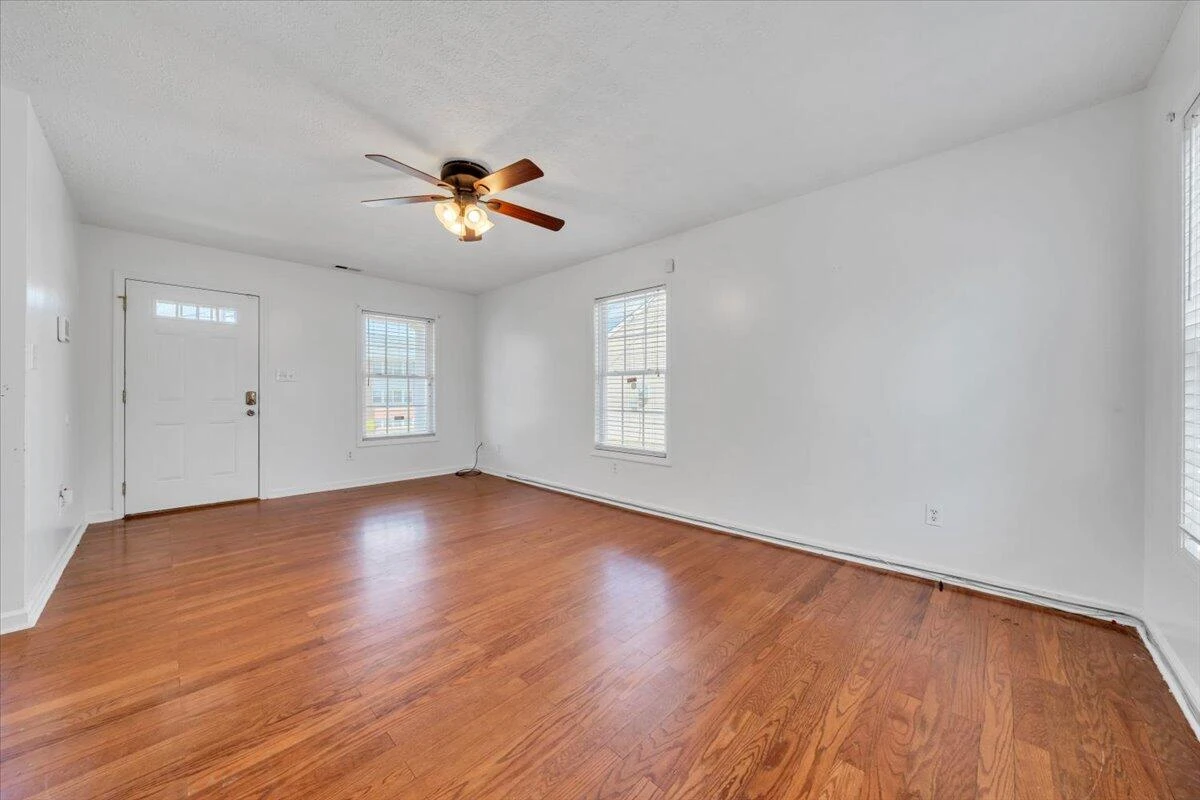 2415 Marr ST - Photo 8