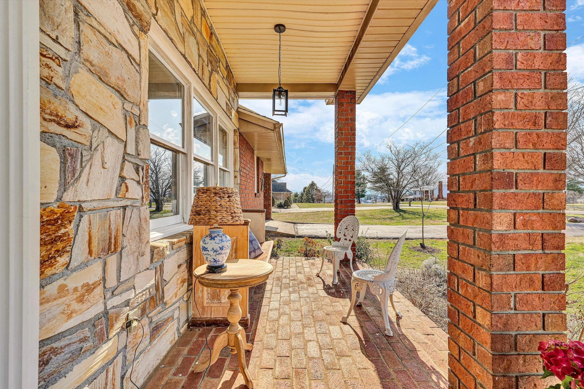 4043 Mockingbird Hill RD - Photo 7
