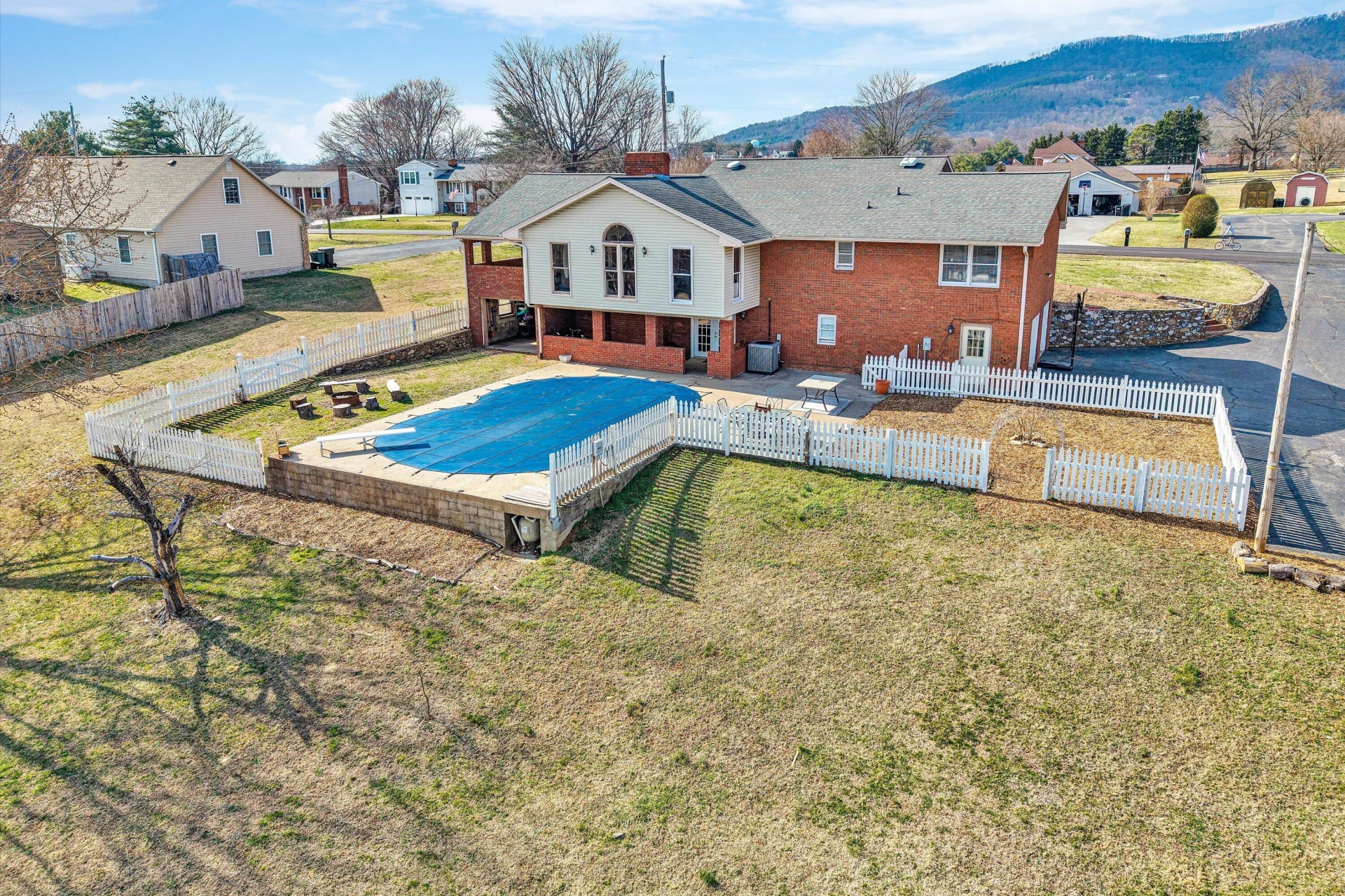 4043 Mockingbird Hill RD - Photo 8
