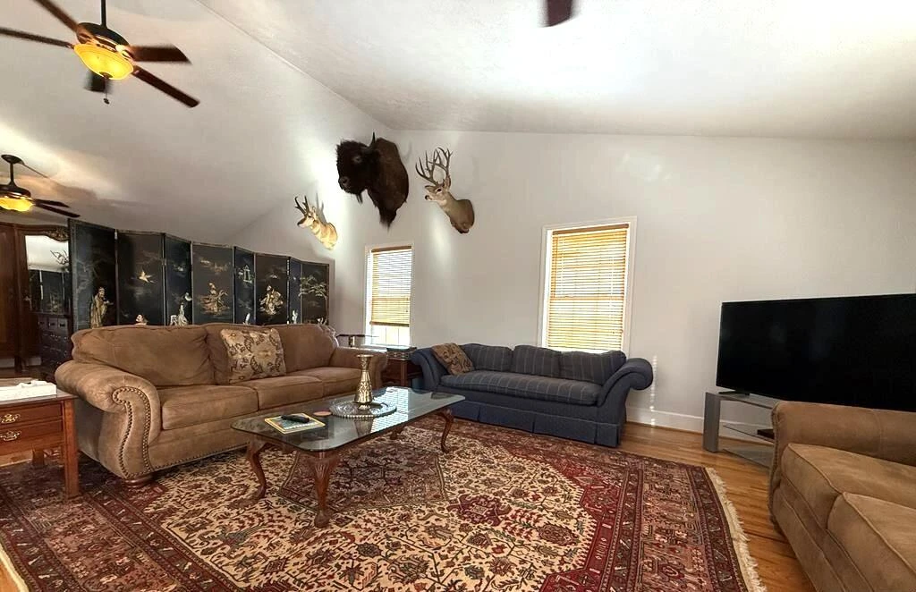 10820 Sontag RD - Photo 10