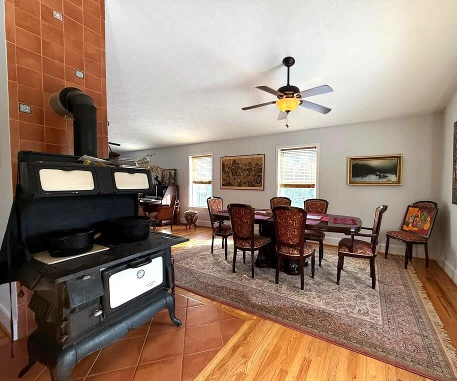 10820 Sontag RD - Photo 14