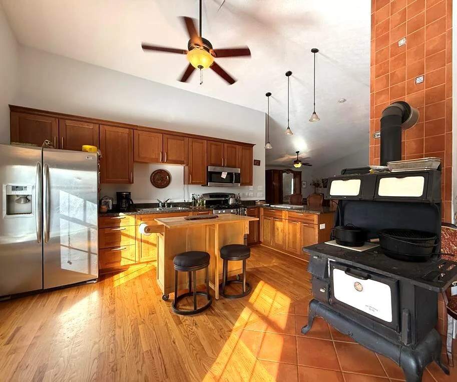 10820 Sontag RD - Photo 16