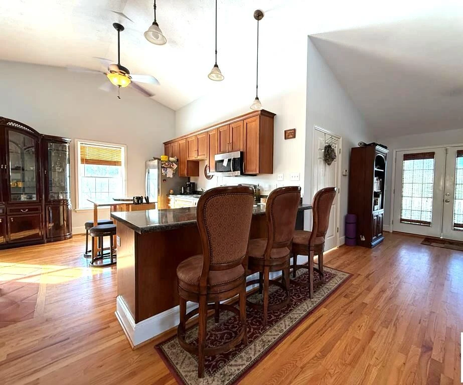 10820 Sontag RD - Photo 18