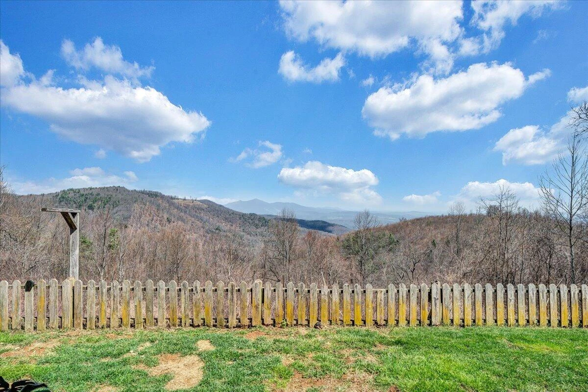 50 Doe Valley DR - Photo 18
