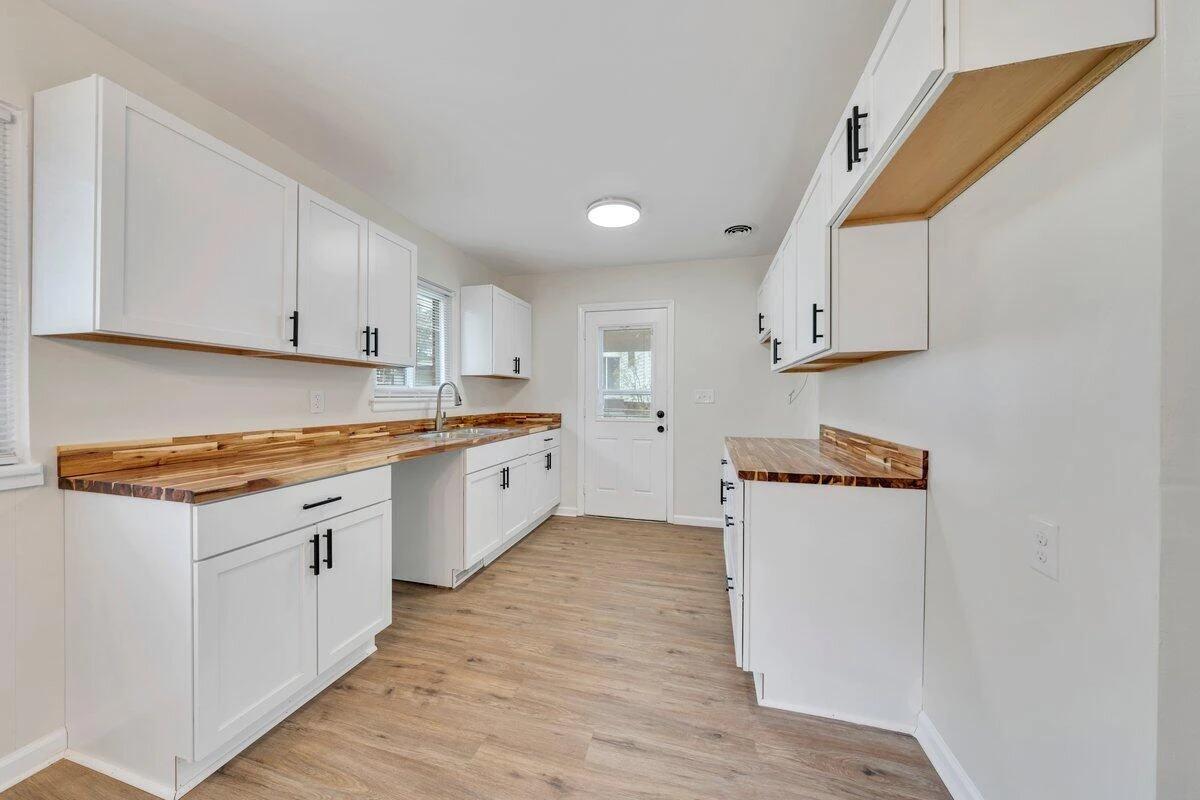 3807 Troutland AVE - Photo 15