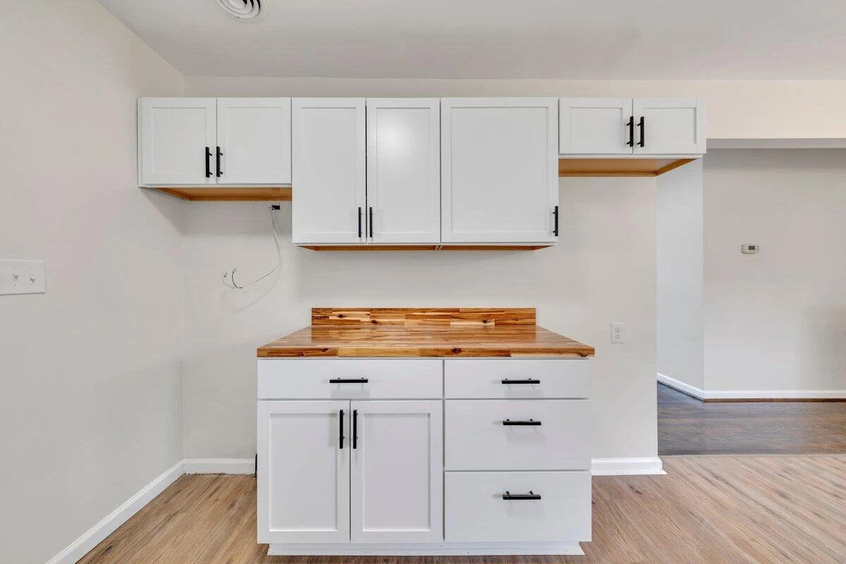 3807 Troutland AVE - Photo 17