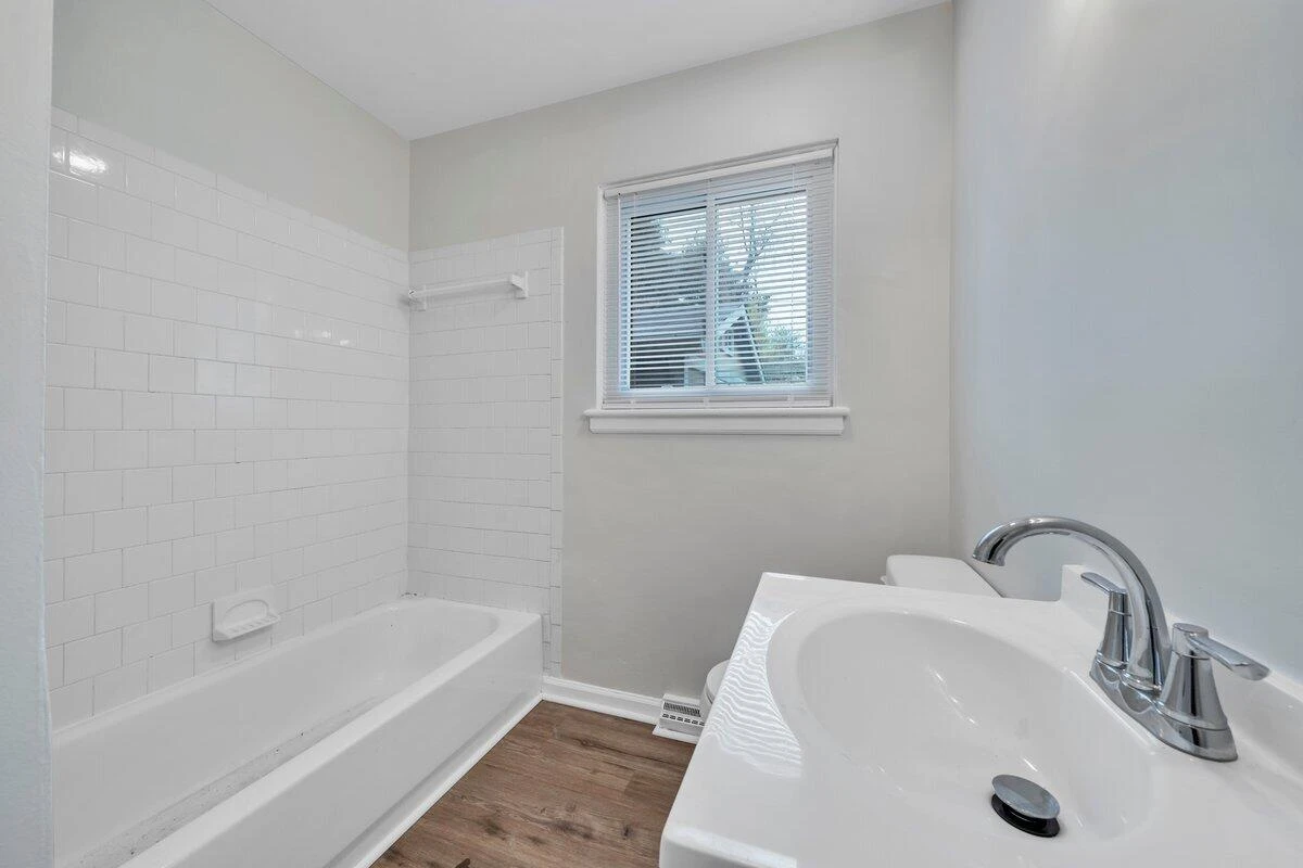 3807 Troutland AVE - Photo 19