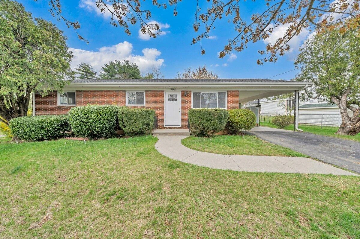 3807 Troutland AVE - Photo 37