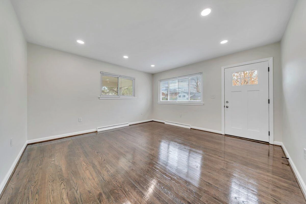 3807 Troutland AVE - Photo 6