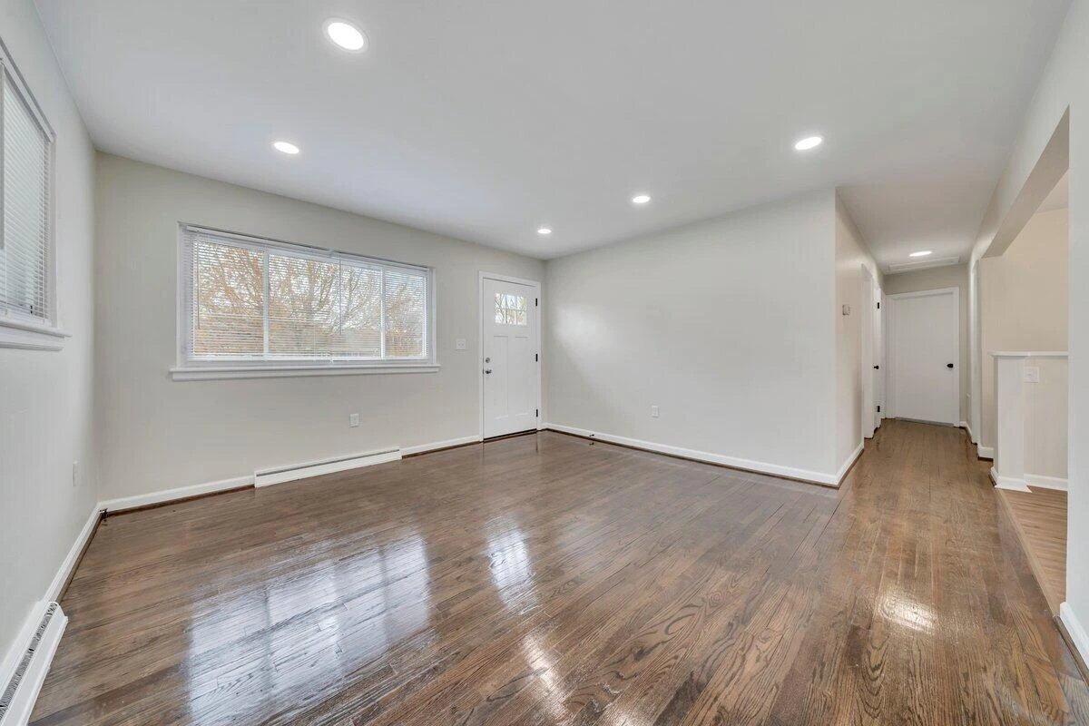 3807 Troutland AVE - Photo 7