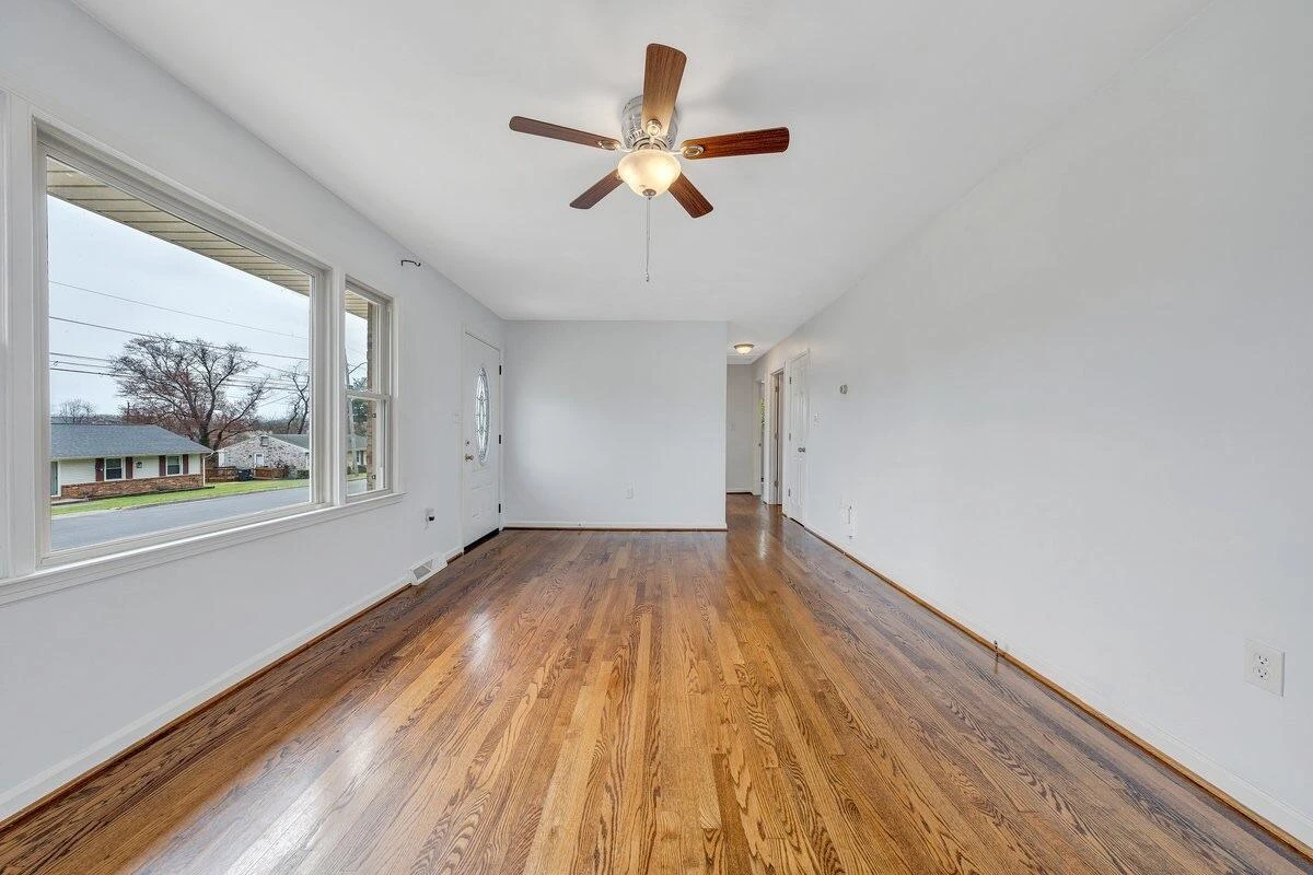 756 Kenyon RD - Photo 9