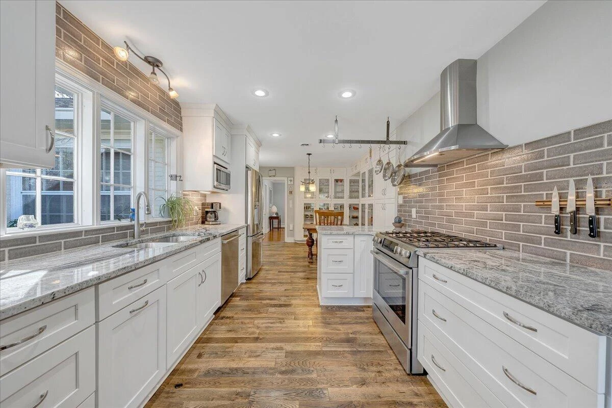 2241 Brambleton AVE - Photo 27