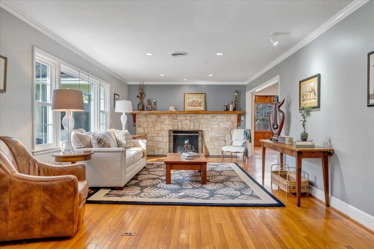 2241 Brambleton AVE - Photo 11