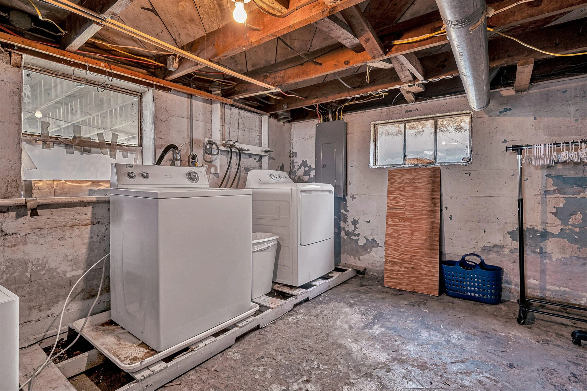 413 Bruffey ST - Photo 36