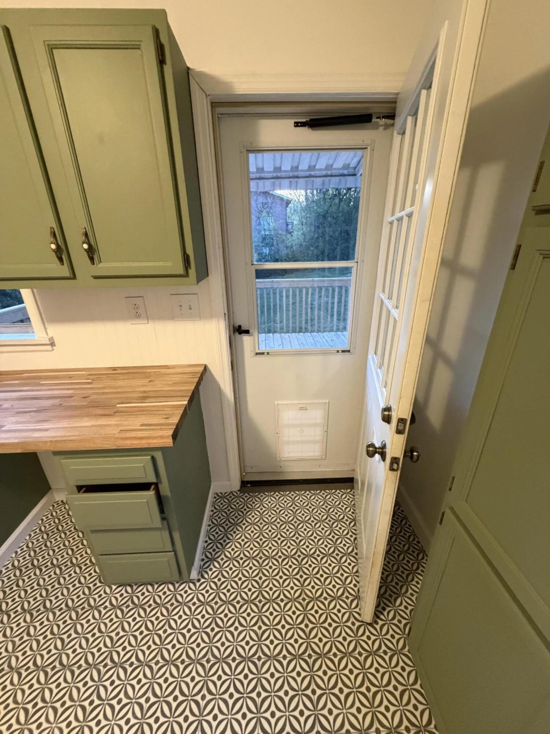 215 Barnett RD - Photo 6