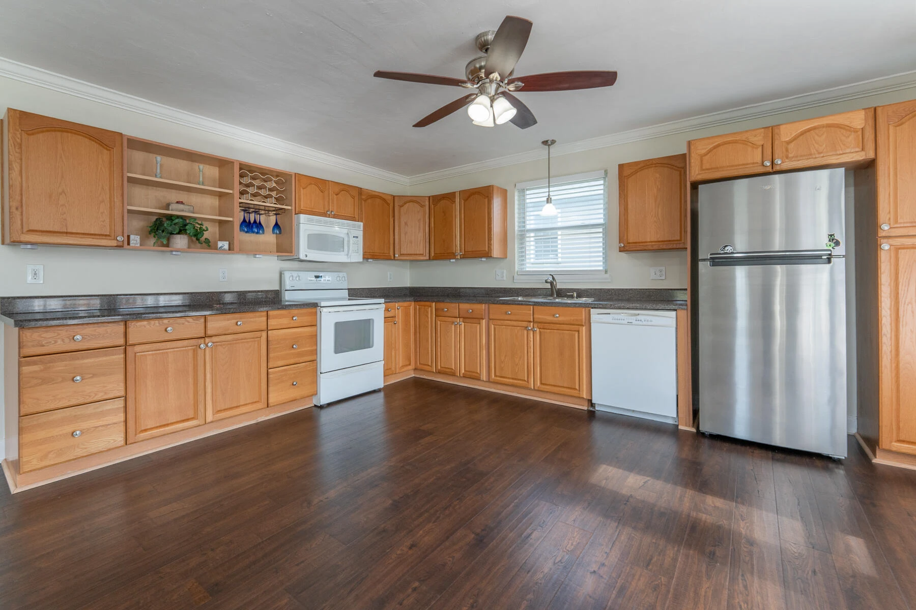 1729 Marvin ST - Photo 13