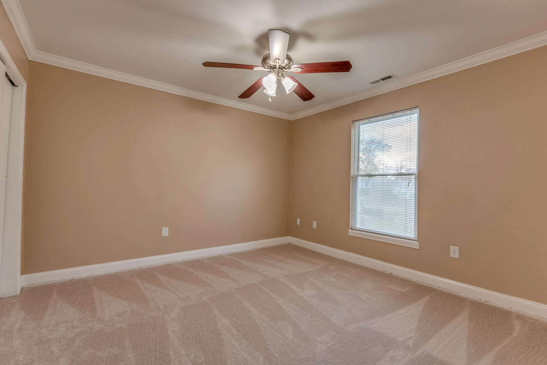 1729 Marvin ST - Photo 33