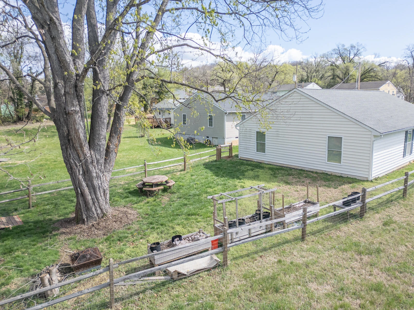 1729 Marvin ST - Photo 39