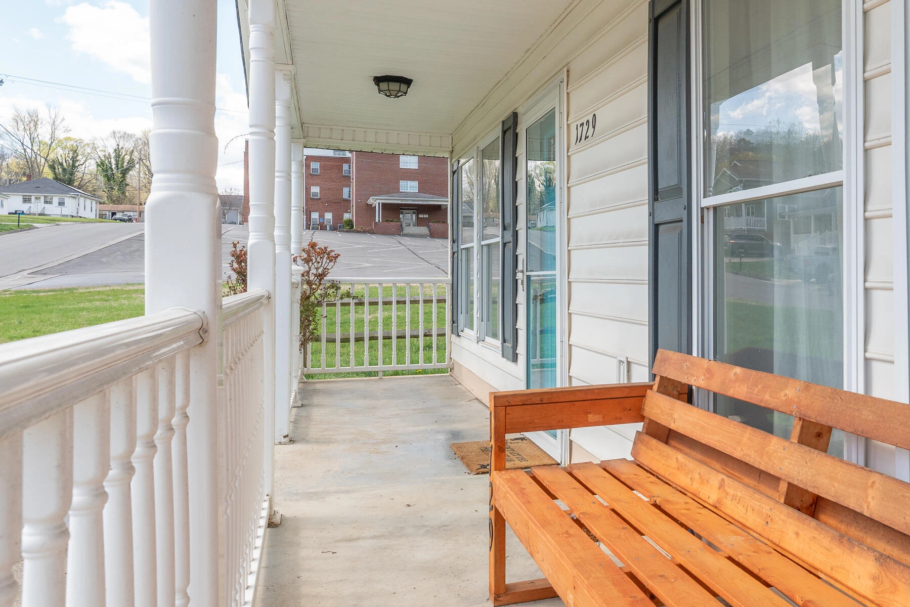 1729 Marvin ST - Photo 7
