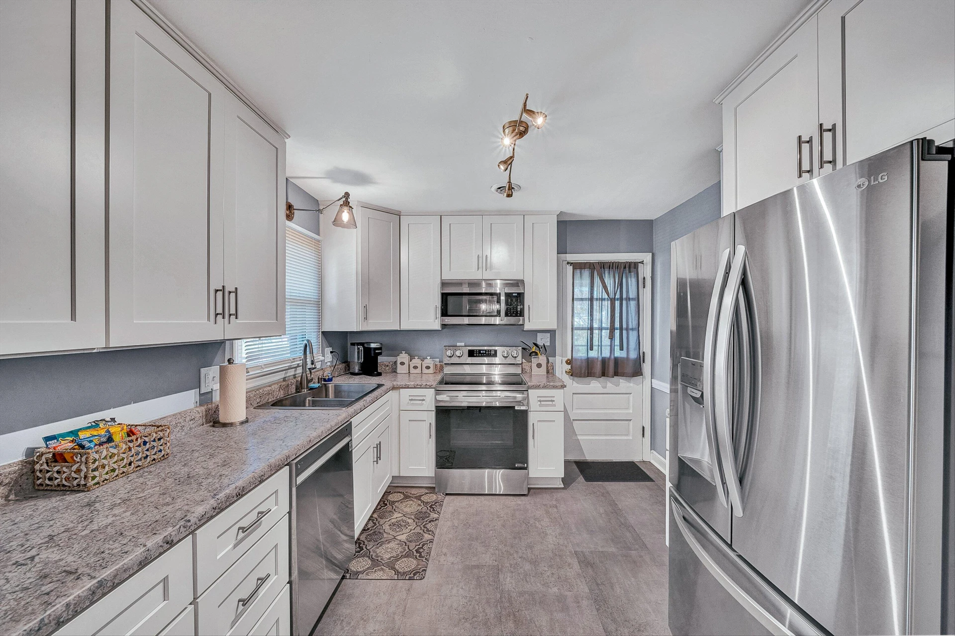 2458 Bermuda RD - Photo 11