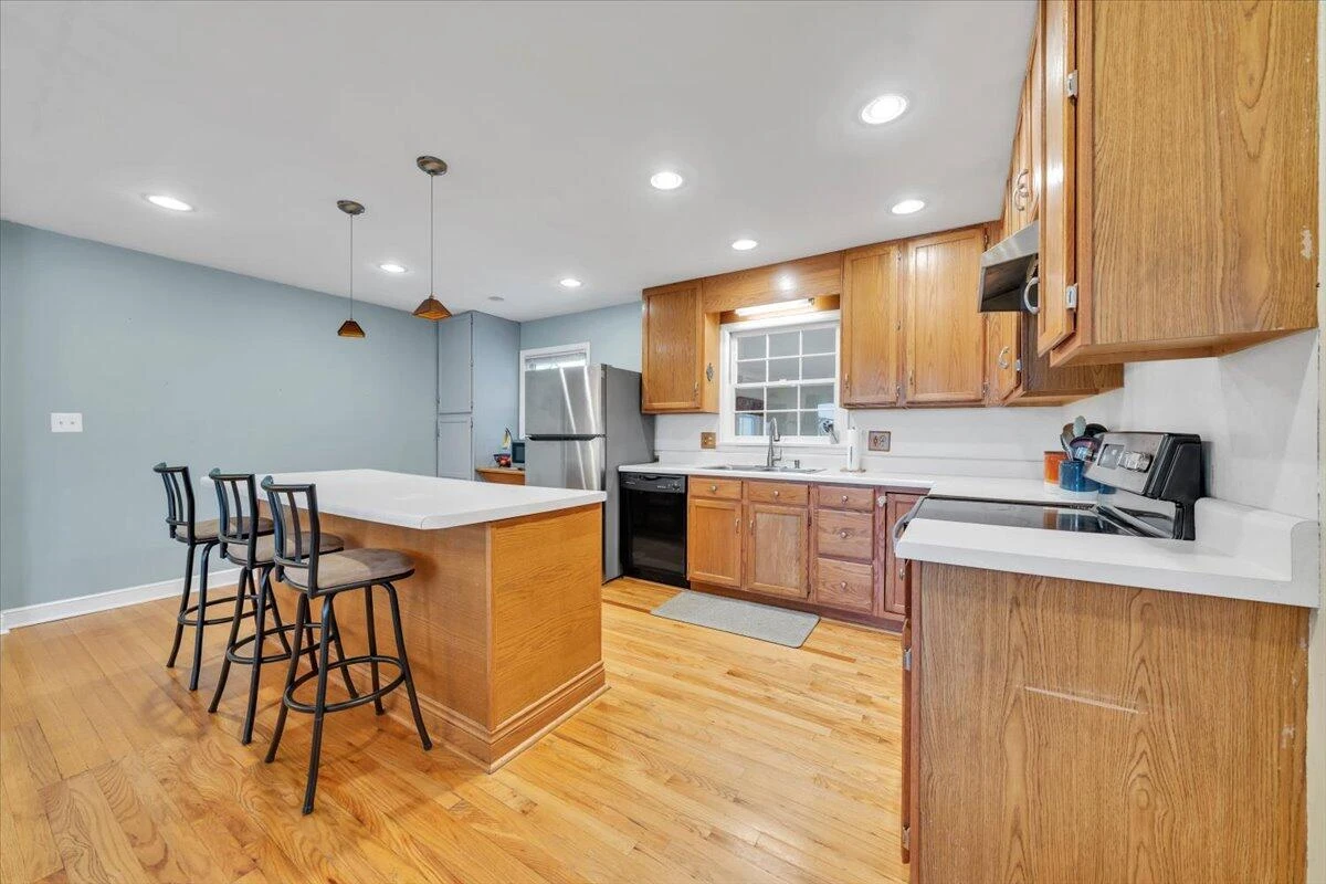 727 Plantation CIR - Photo 16