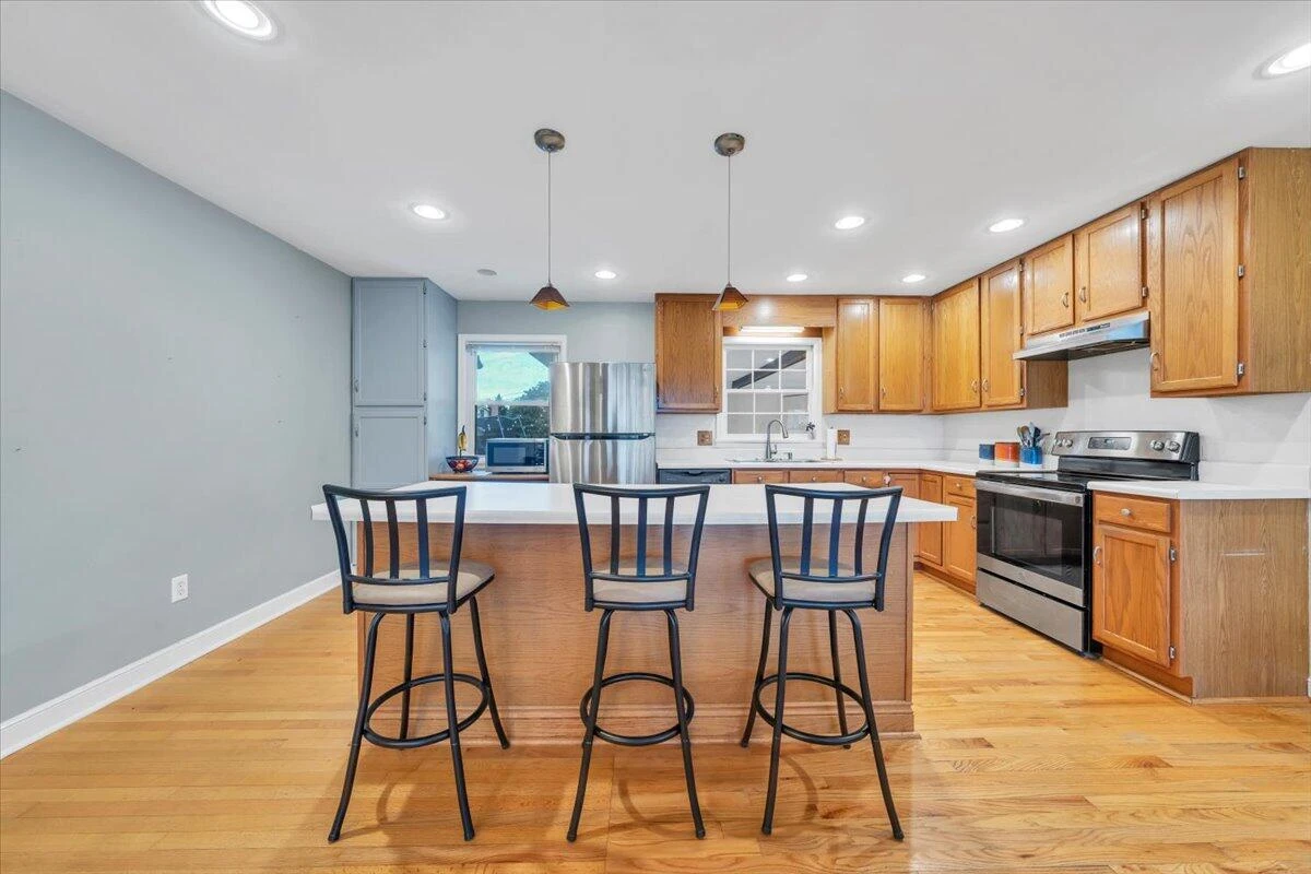 727 Plantation CIR - Photo 17