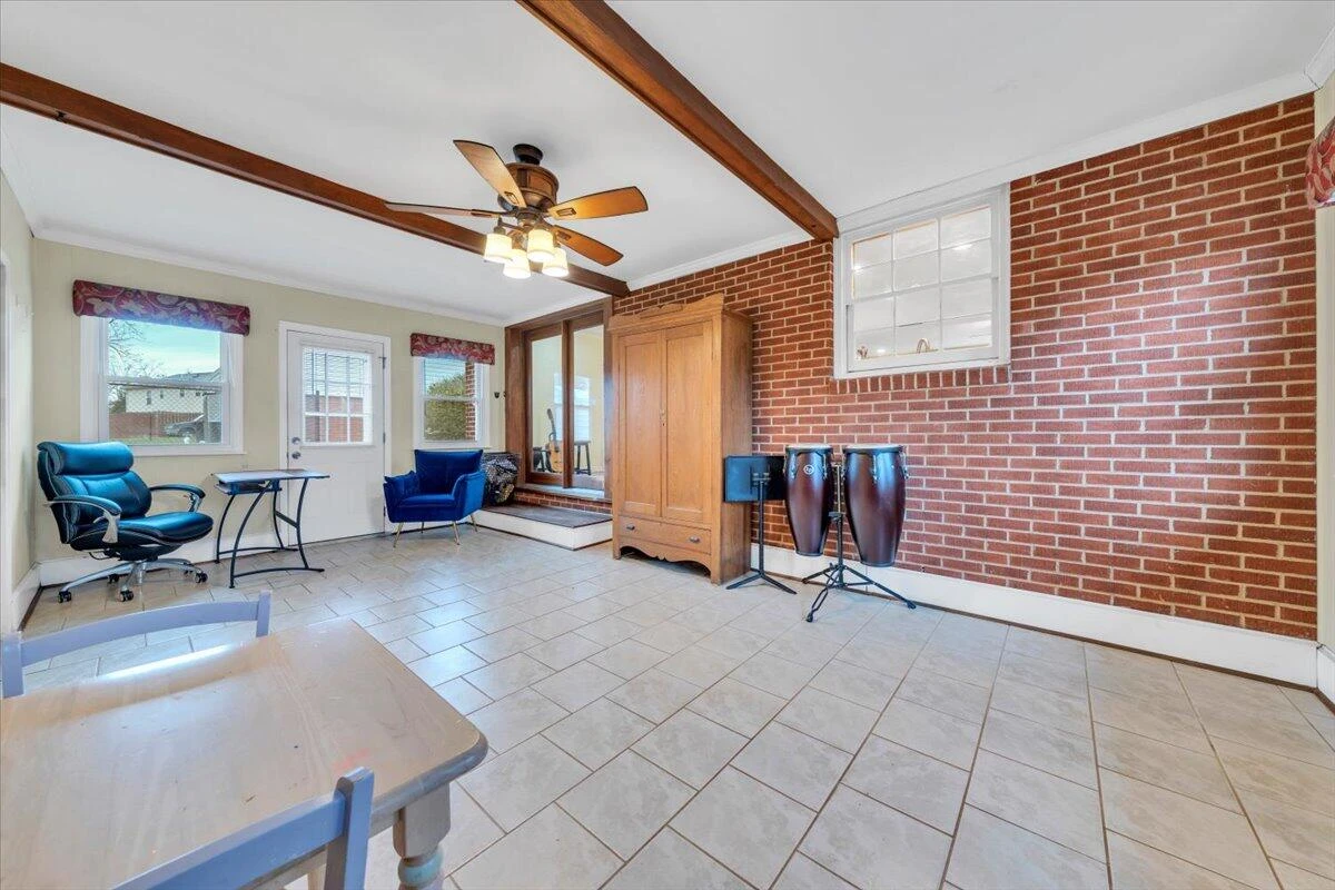 727 Plantation CIR - Photo 26