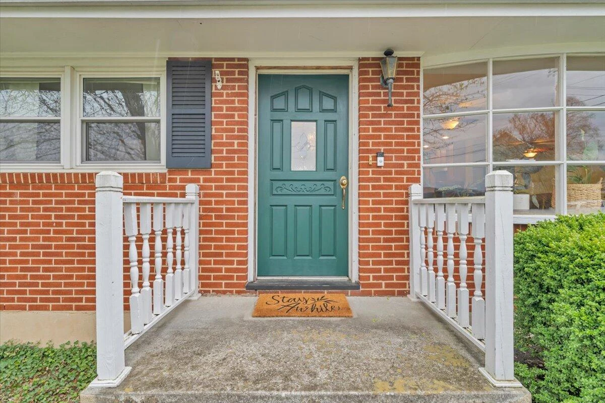 727 Plantation CIR - Photo 7