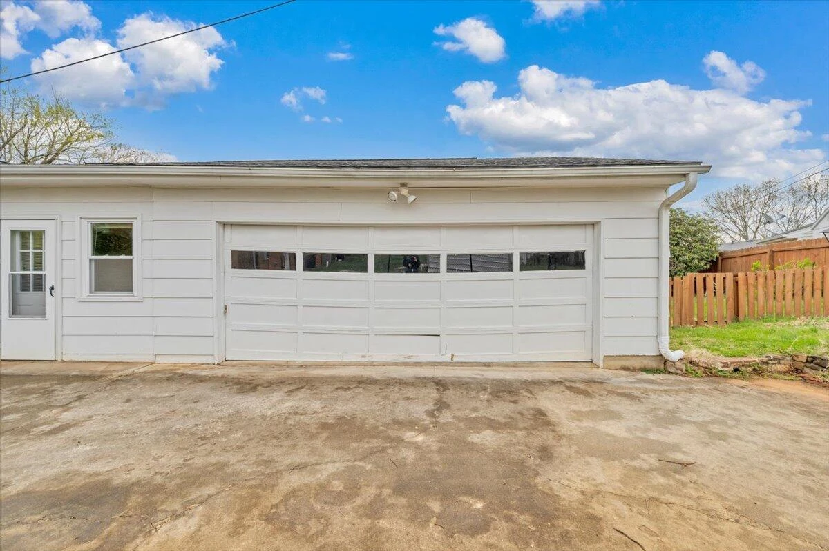 727 Plantation CIR - Photo 57