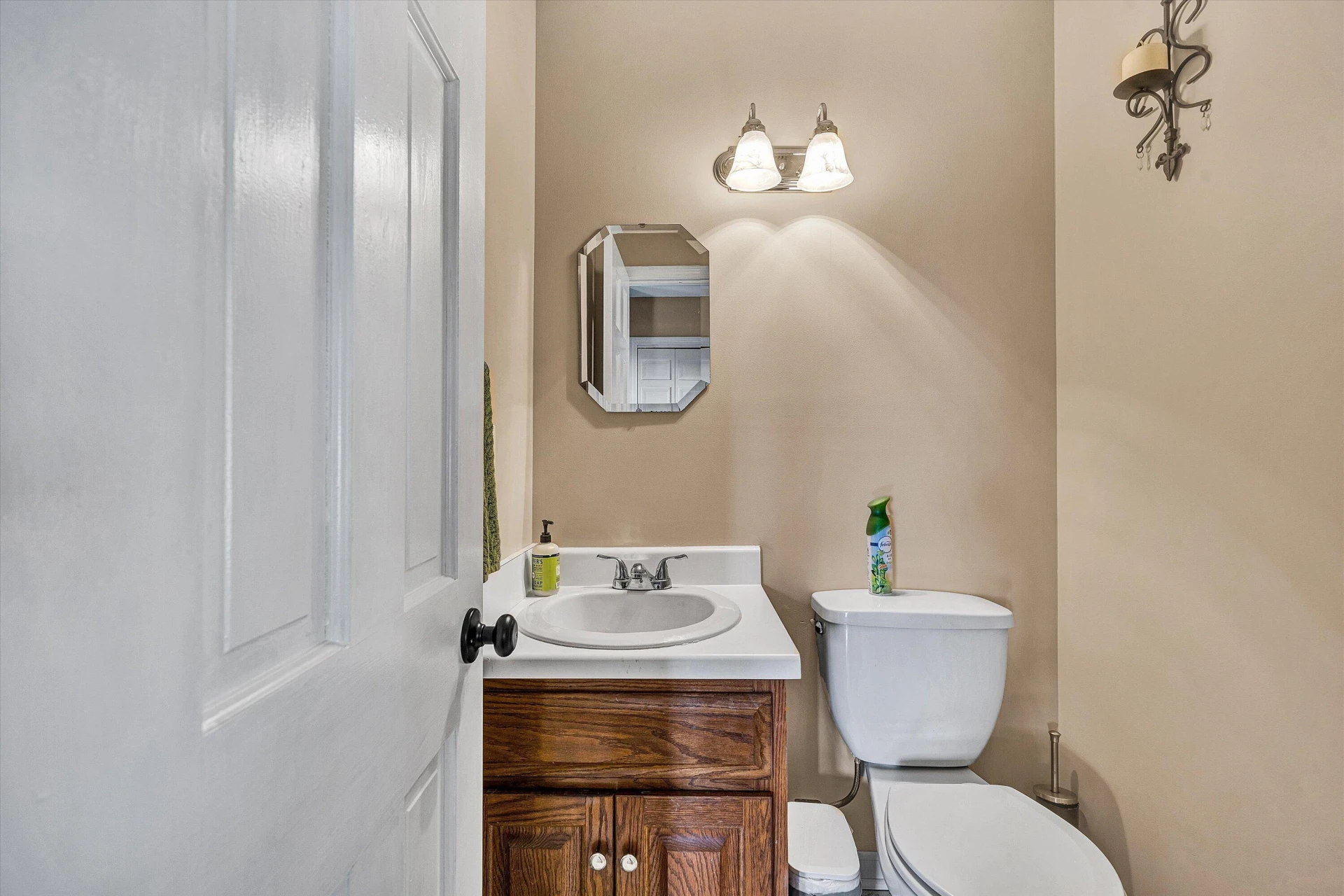 1488 HENRY RD - Photo 12