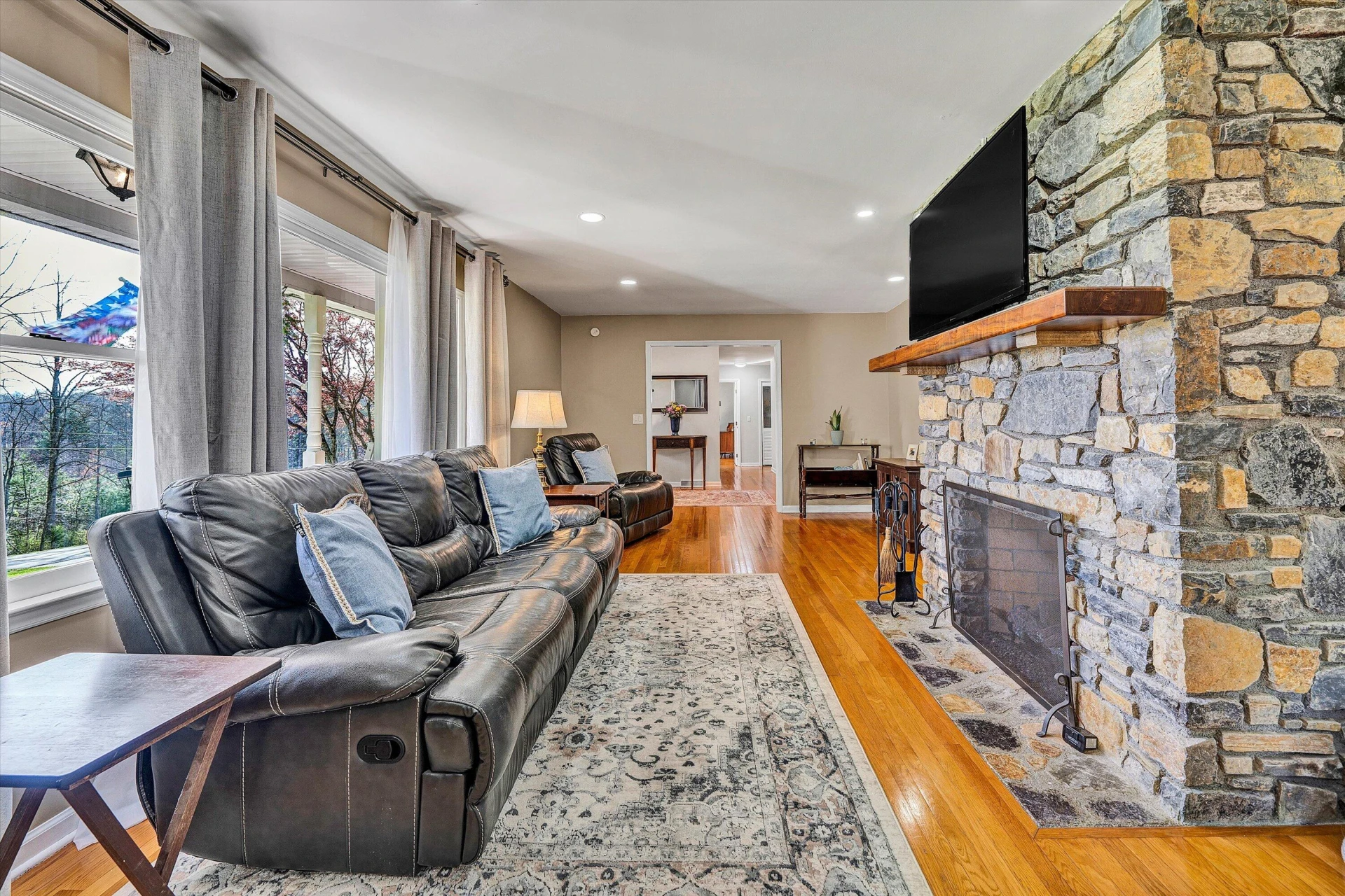 1488 HENRY RD - Photo 11