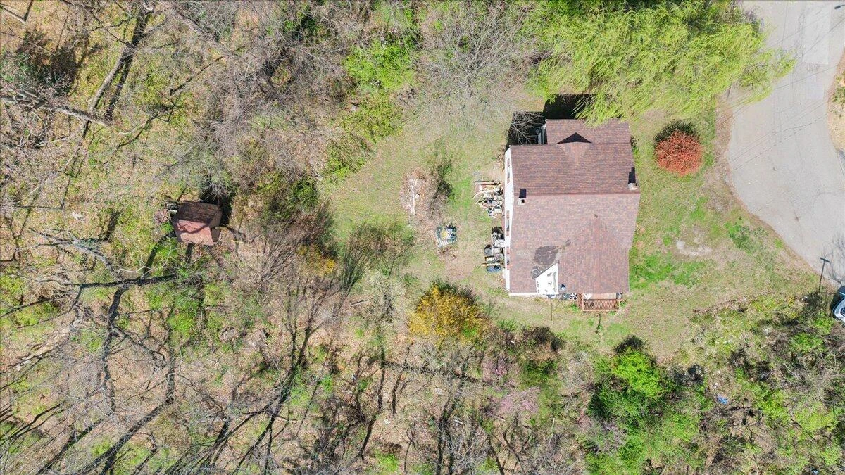 1433 Gladstone AVE - Photo 43