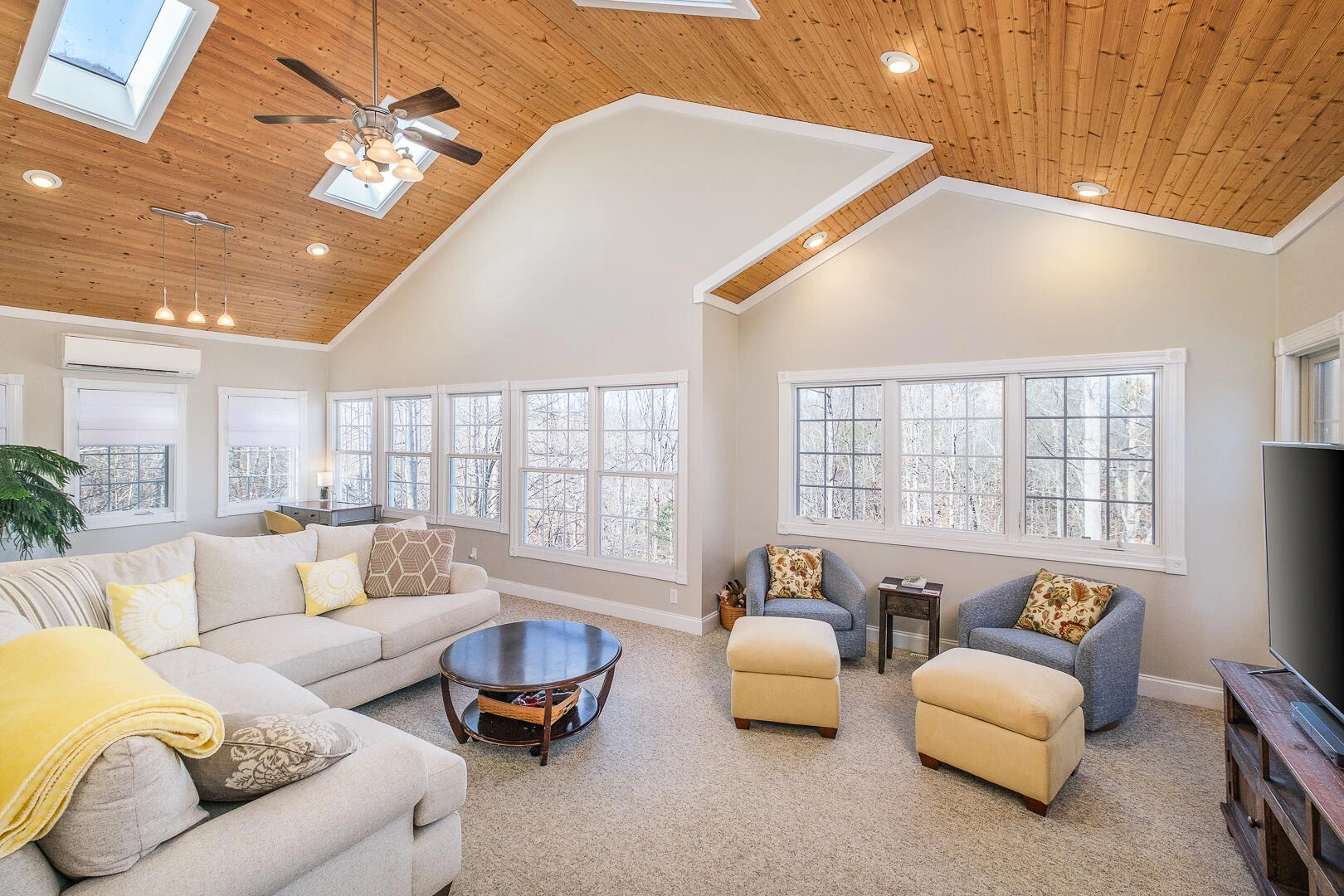 2085 Lakewood Forest RD - Photo 17