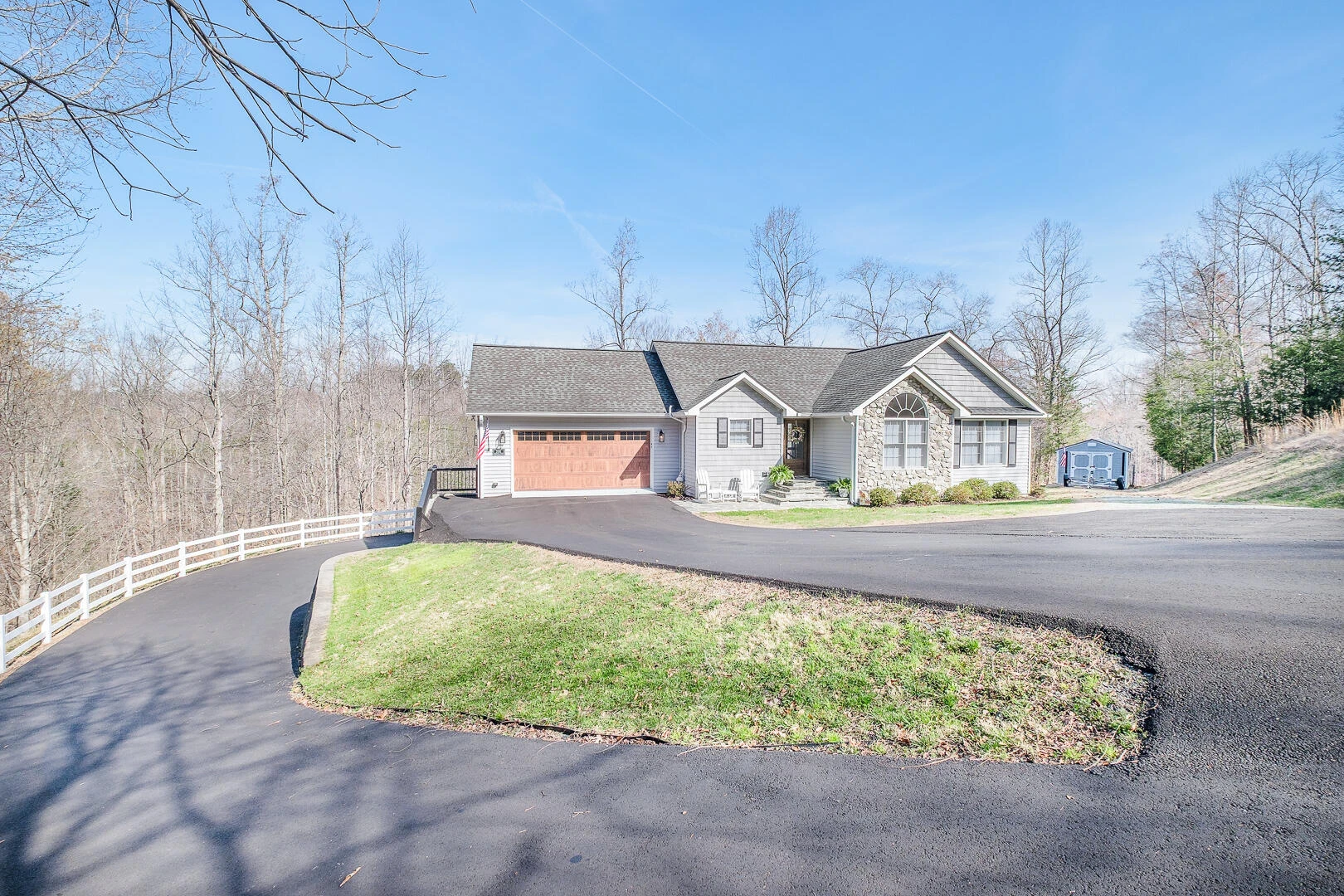 2085 Lakewood Forest RD - Photo 8